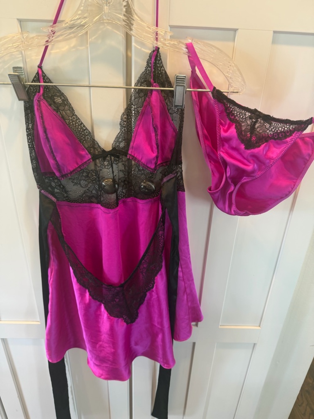 NWOT Size-lg Victoria Secret Satin Lace Chemise & panty Set - Purple/Black